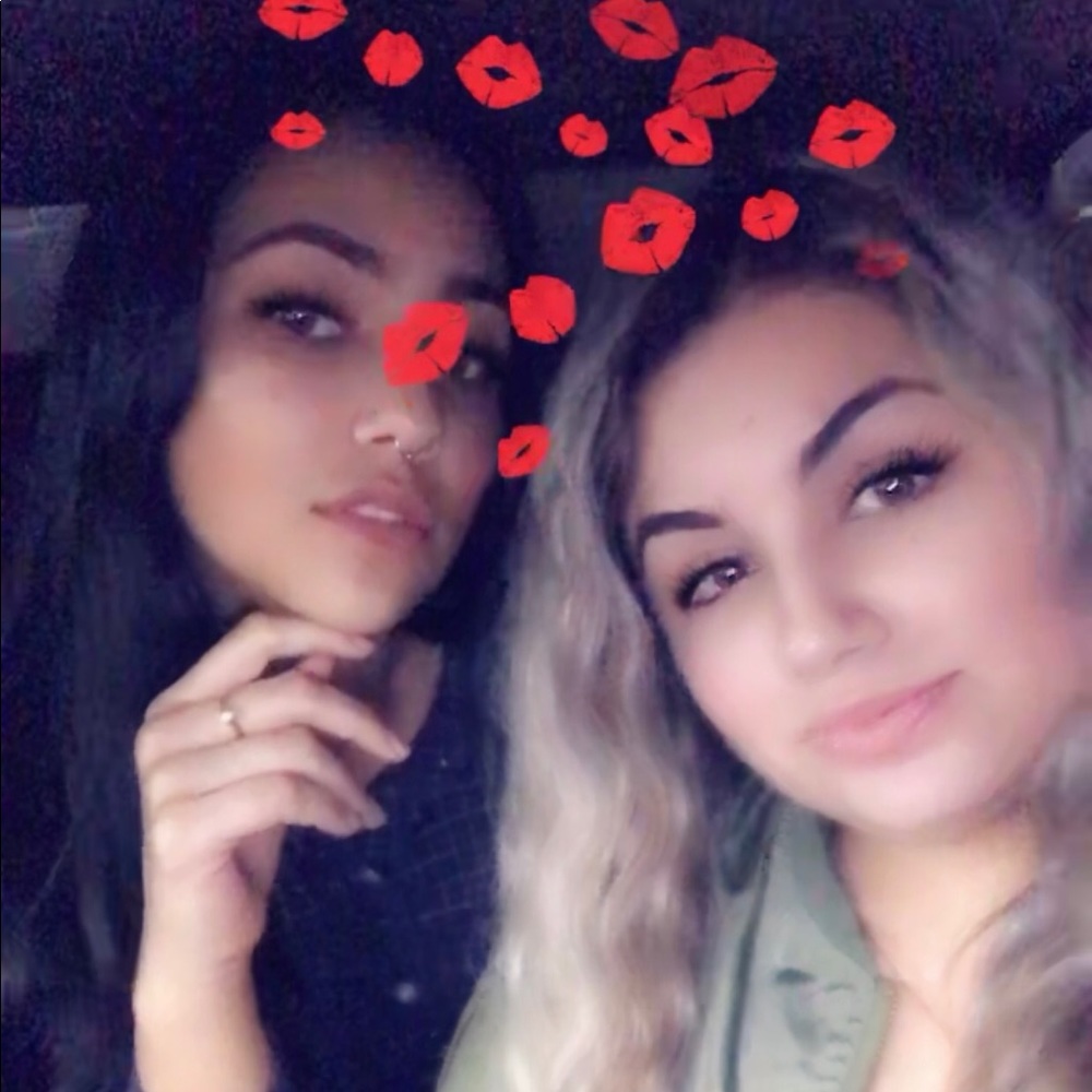 Meet your Posher, Gabriela